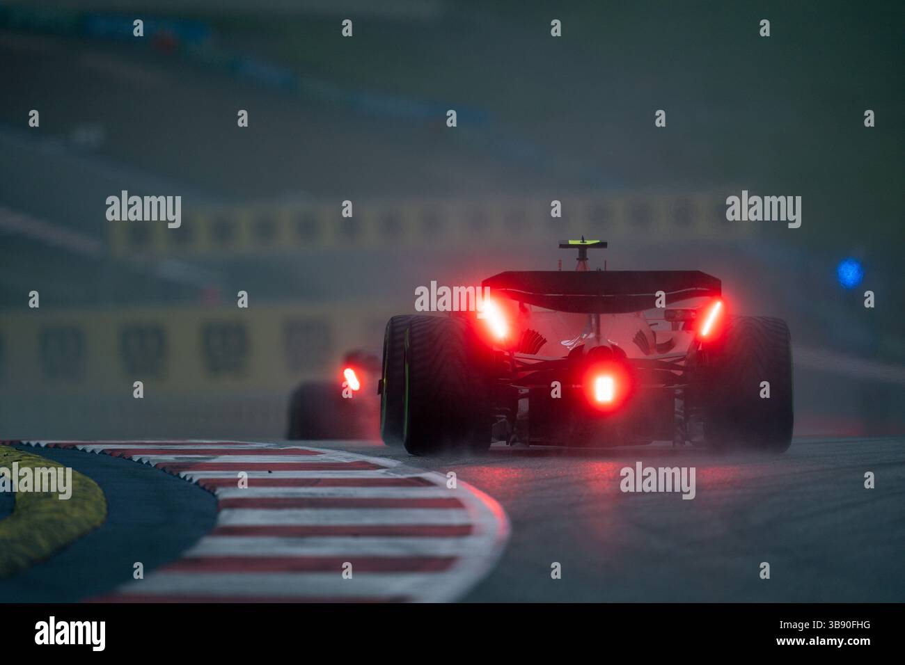 1 luglio 2023, Spielberg, Austria: CARLOS SAINZ Jr di Spagna e Scuderia Ferrari guidano durante la gara sprint del Gran Premio d'Austria FIA di Formula 1 2023 al Red Bull Ring di Spielberg, Austria. (Immagine di credito: © James Gasperotti/ZUMA Press Wire) Foto Stock