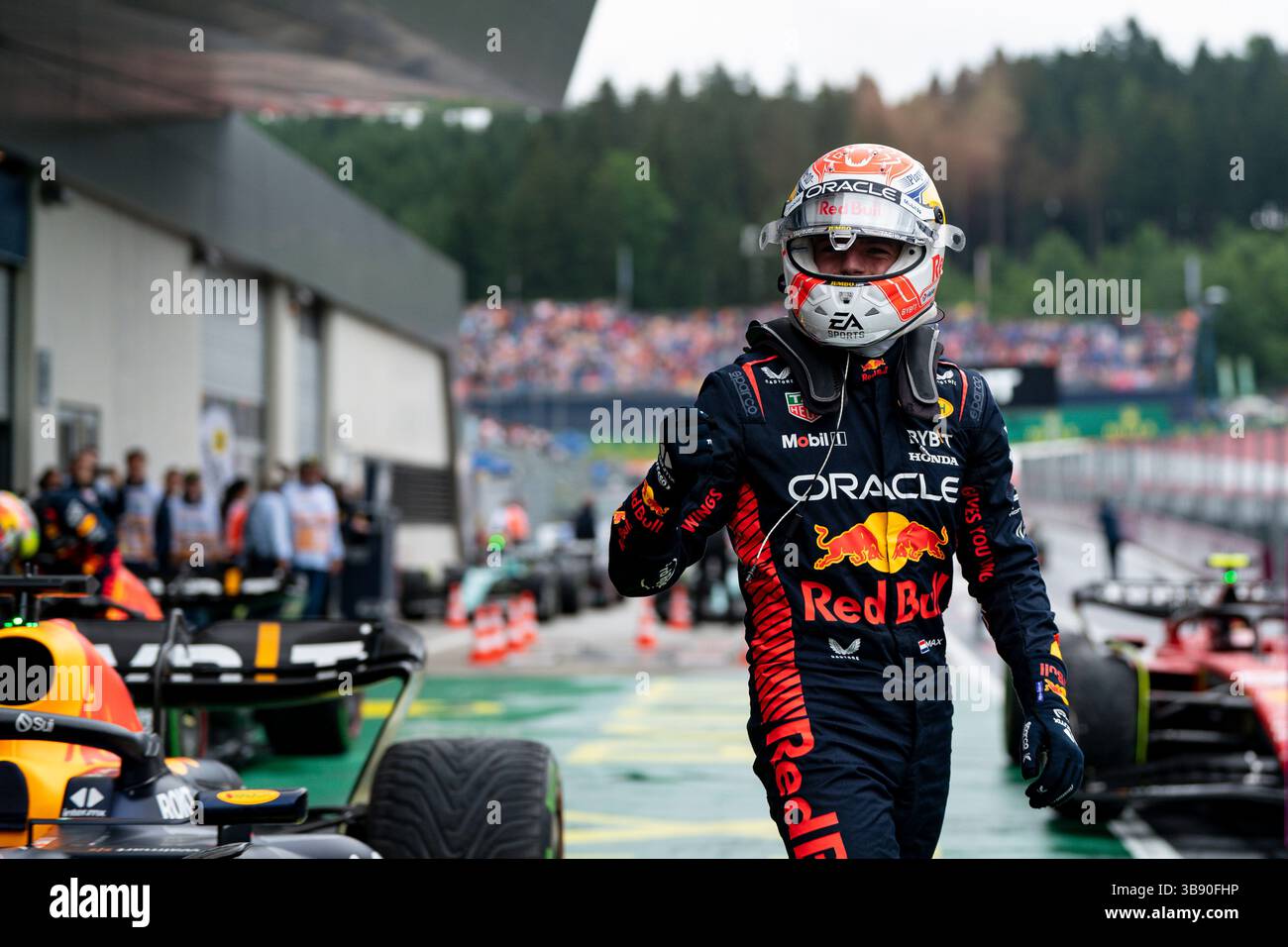 1 luglio 2023, Spielberg, Austria: MAX VERSTAPPEN (Red Bull Racing) festeggia dopo aver vinto la gara sprint del Gran Premio d'Austria FIA di Formula 1 2023 sul Red Bull Ring. (Immagine di credito: © James Gasperotti/ZUMA Press Wire) Foto Stock
