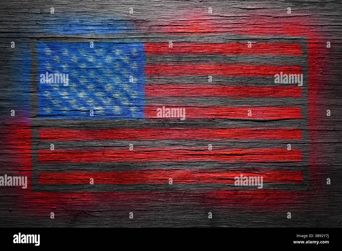 Bandierina americana spray dipinta su legno vecchio in difficoltà Foto Stock