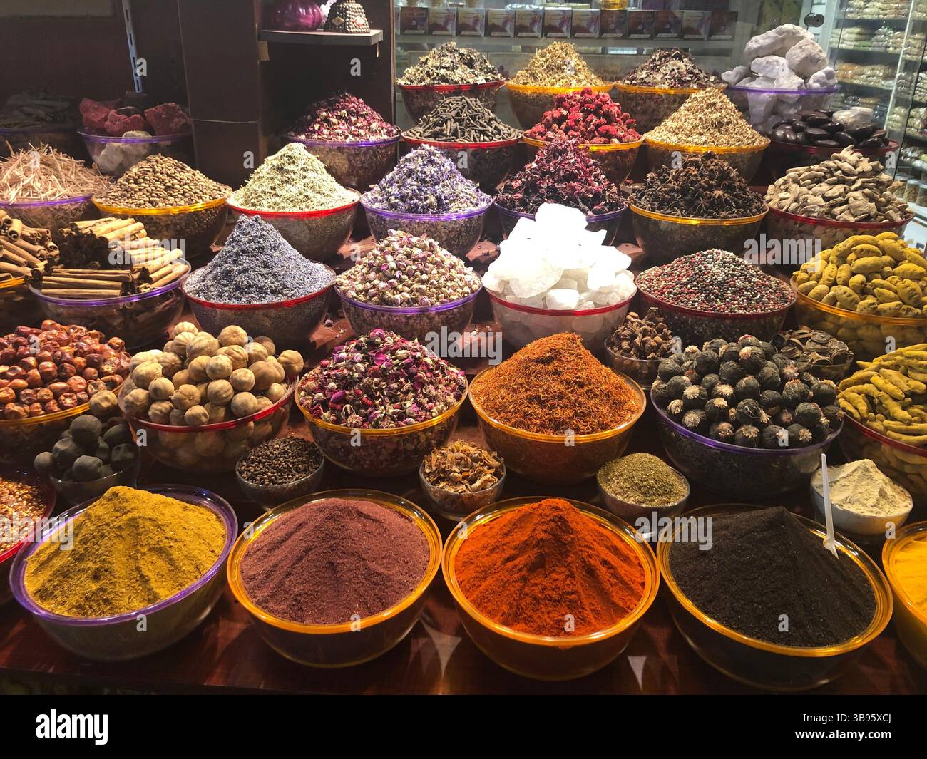 Spezie tradizionali e ingredienti a base di erbe Foto Stock