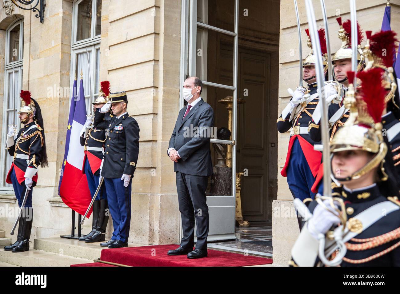 5 ottobre 2021, Parigi, Ile-de-France (regione, Francia: Il primo Ministro riceve la signora Marta Lucia RAMIREZ DE RINCON, Vicepresidente e Ministro degli affari Esteri della Repubblica di Colombia, in occasione della sua visita di lavoro in Francia. Scambio sulla lotta contro il riscaldamento globale e la pandemia di COVID-19 (immagine di credito: © Sadak Souici/ZUMA Press Wire) Foto Stock