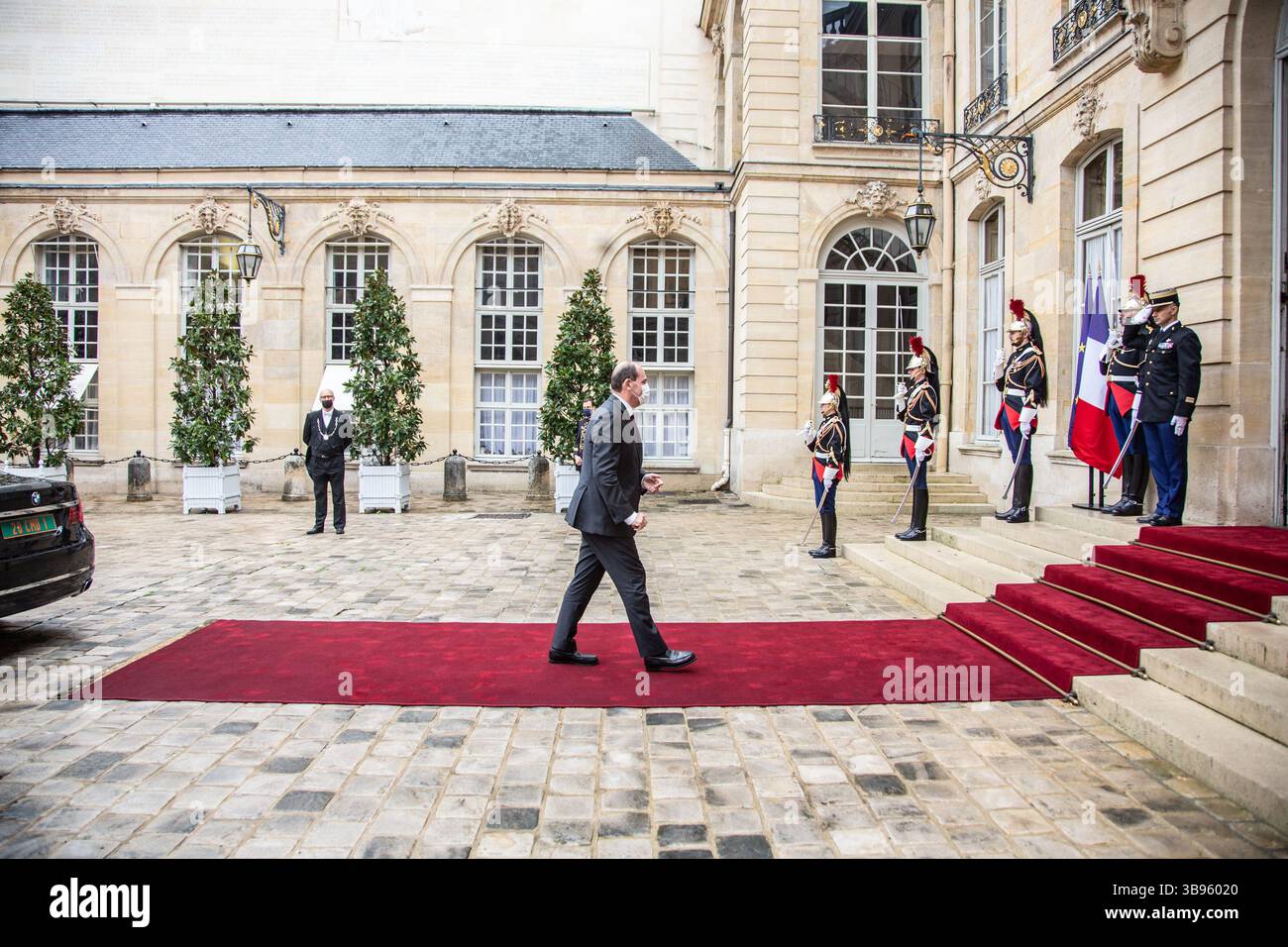 5 ottobre 2021, Parigi, Ile-de-France (regione, Francia: Il primo Ministro riceve la signora Marta Lucia RAMIREZ DE RINCON, Vicepresidente e Ministro degli affari Esteri della Repubblica di Colombia, in occasione della sua visita di lavoro in Francia. Scambio sulla lotta contro il riscaldamento globale e la pandemia di COVID-19 (immagine di credito: © Sadak Souici/ZUMA Press Wire) Foto Stock