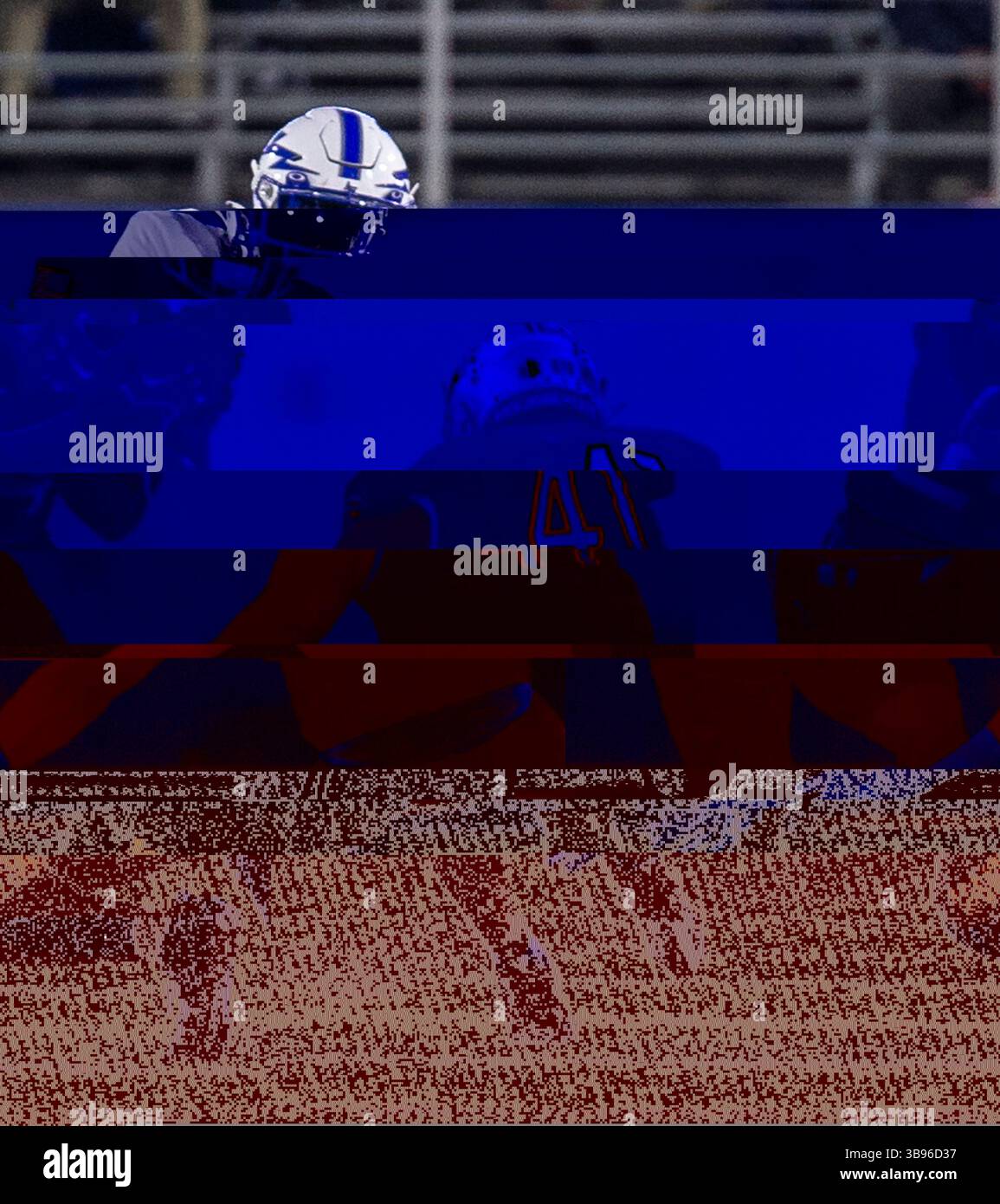 22 settembre 2023 San Jose, CA il running back John Lee Eldridge III (24) evita un tackle e corre per un lungo guadagno durante la partita di football NCAA tra gli Air Force Falcons e i San Jose State Spartans. L'Air Force ha battuto San Jose 45-20 al CEFCU Stadium di San Jose, CA. Thurman James / CSM (immagine di credito: © Thurman James/CSM tramite ZUMA Press Wire) Foto Stock