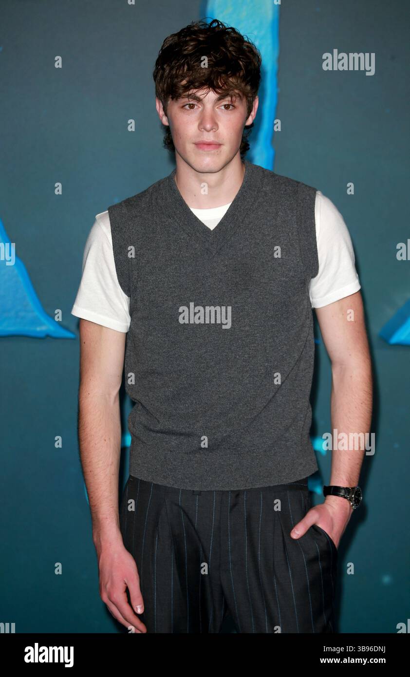 4 dicembre 2022, Londra, Regno Unito: Jack Champion partecipa al servizio fotografico "Avatar: The Way of Water" al Corinthia London di Londra, Inghilterra. (Immagine di credito: © Fred Duval/SOPA Images via ZUMA Press Wire) Foto Stock