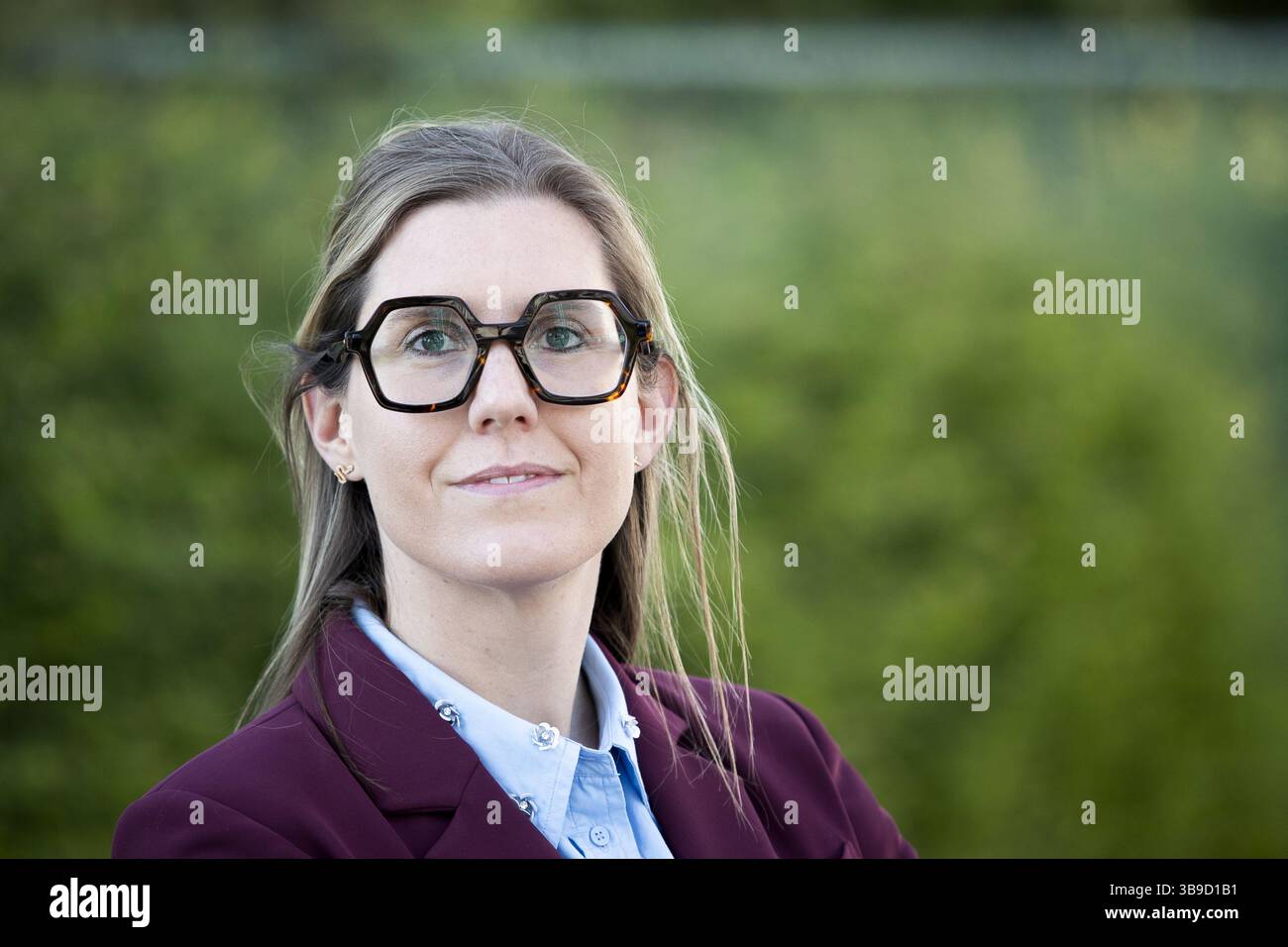 Herentals, Belgio. 9 maggio 2025. Marjolein Frederickx (CEO Lidl Belgium) posa per il fotografo di Herentals, venerdì 9 maggio 2025. Lidl costruirà un centro di distribuzione di 43 000 metri quadrati a Herentals, nell'ex sito di Henrad lungo la E313. BELGA FOTO KRISTOF VAN ACCOM credito: Belga News Agency/Alamy Live News Foto Stock