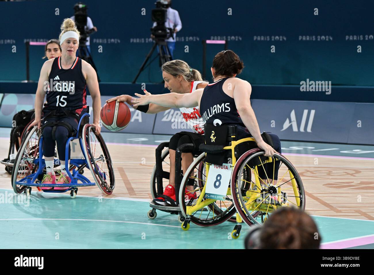 Pallone da basket per sedie a rotelle da uomo 29-8-24 GBR 76 vs Germania 55 Foto Stock