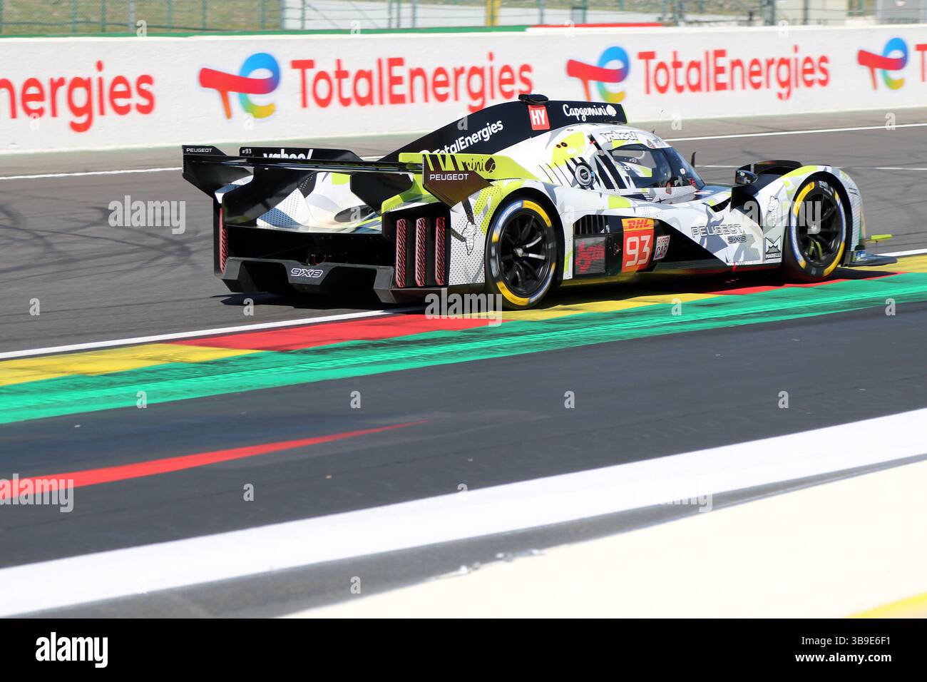 Stavelot, Belgio. 9 maggio 2025. Stavelot, Belgio 07. - 10. Mai 2025: FIA WEC 6 ore di Spa-Francorchamps - 2025 IM Bild: Paul di resta (GBR), Mikkel Jensen (DEN), Jean-Eric Vergne (fra), im Peugeot 9X8 crediti: dpa/Alamy Live News Foto Stock