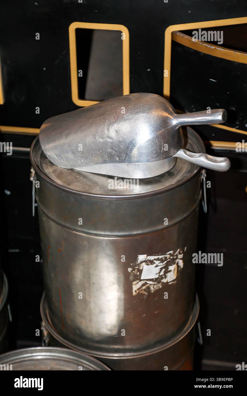 Utensili, arredamento di una torrefazione di caffè, caratteristico Foto Stock