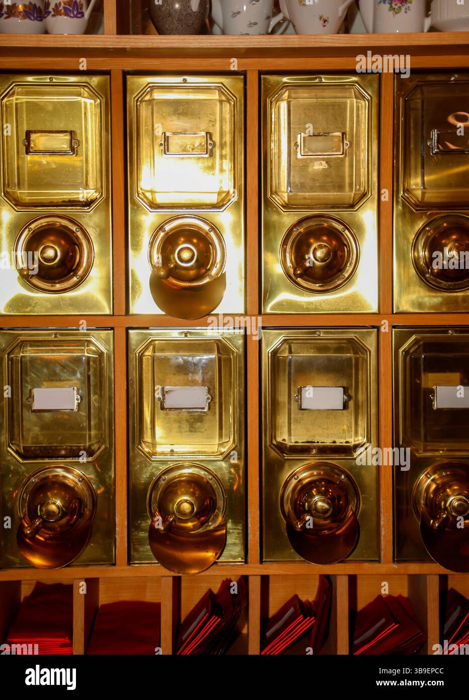 Utensili, arredamento di una torrefazione di caffè, caratteristico Foto Stock