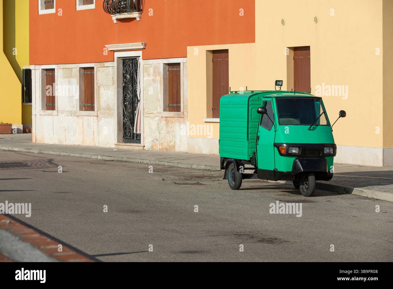 Piccolo veicolo commerciale in Italia Foto Stock