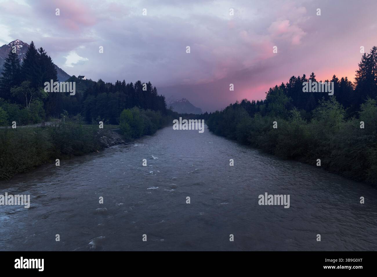 Atmosfera di tempesta, Allgäu, Baviera, Germania Foto Stock
