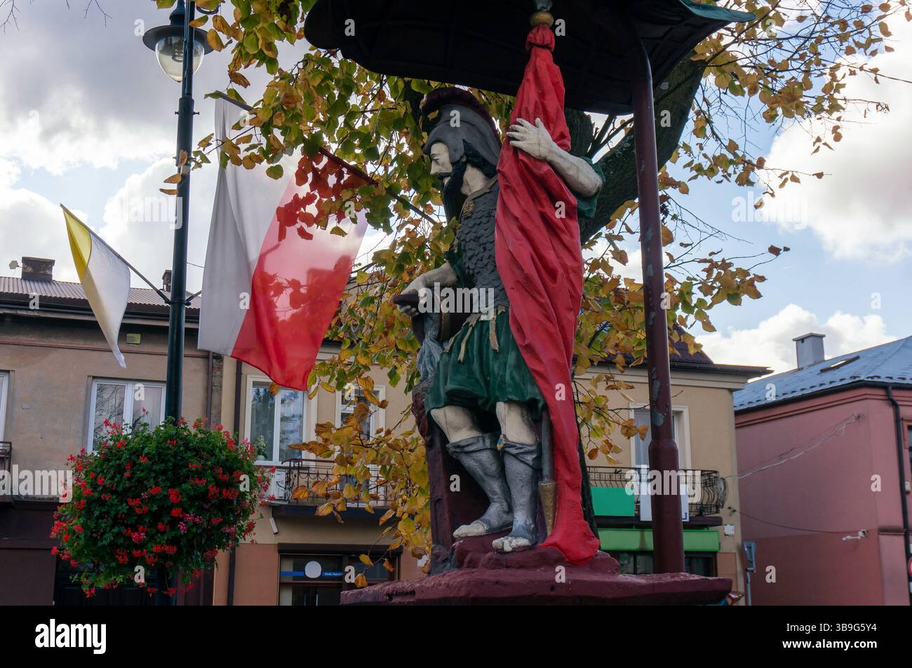Figura di San Floriano su Rynek (Piazza del mercato) dal 1800. Skała, Polonia Foto Stock