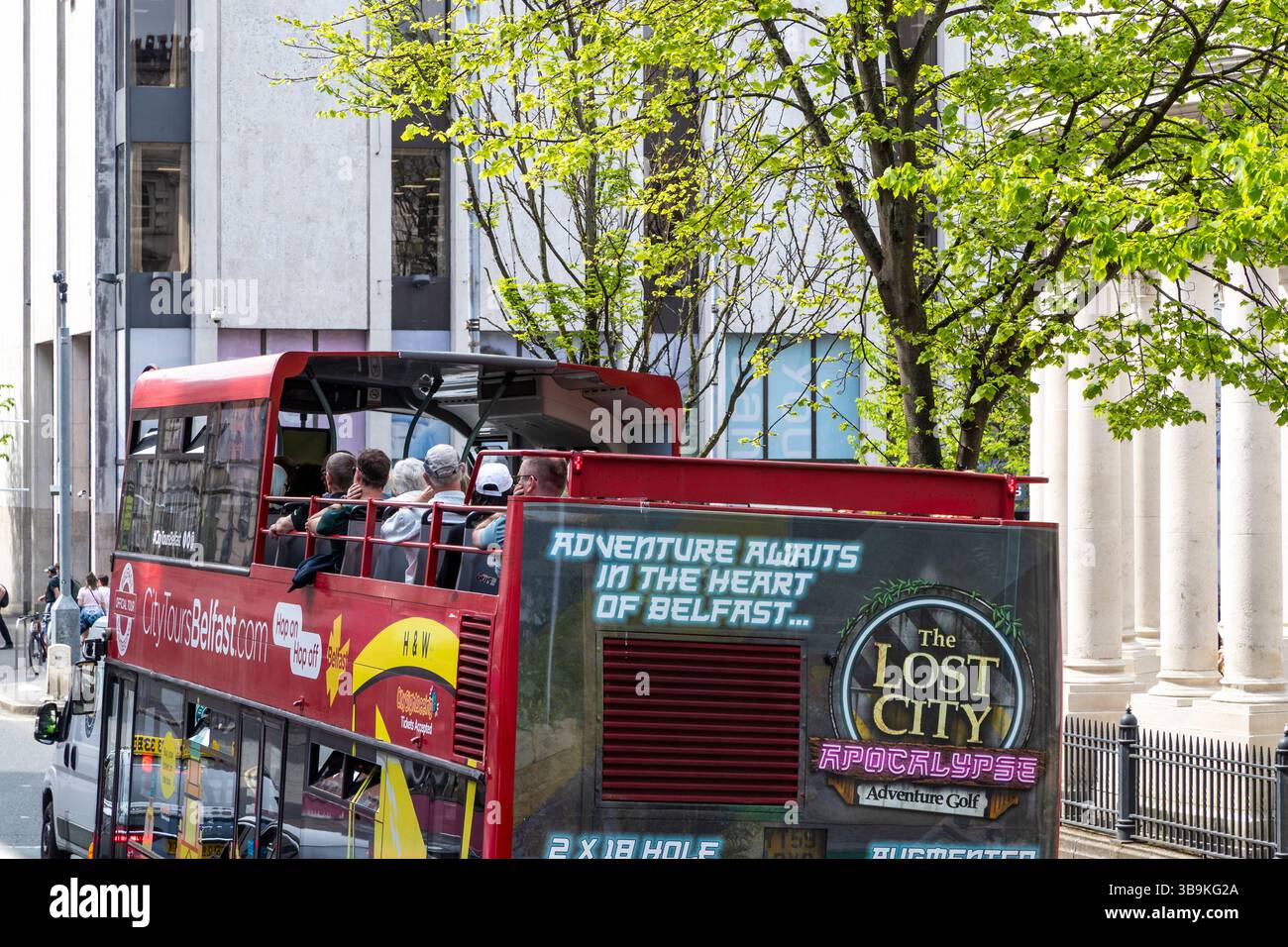 Tour in autobus rosso, Belfast. Foto Stock