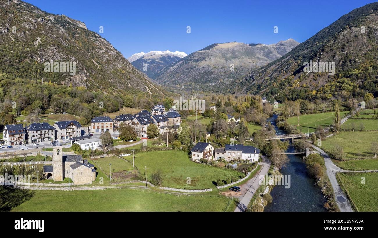 Sant Feliu de Barruera, Valle del Bohi (la Vall de Boi) regione catalana dell'alta Ribagorza, provincia di Lerida, Spagna, Europa Foto Stock