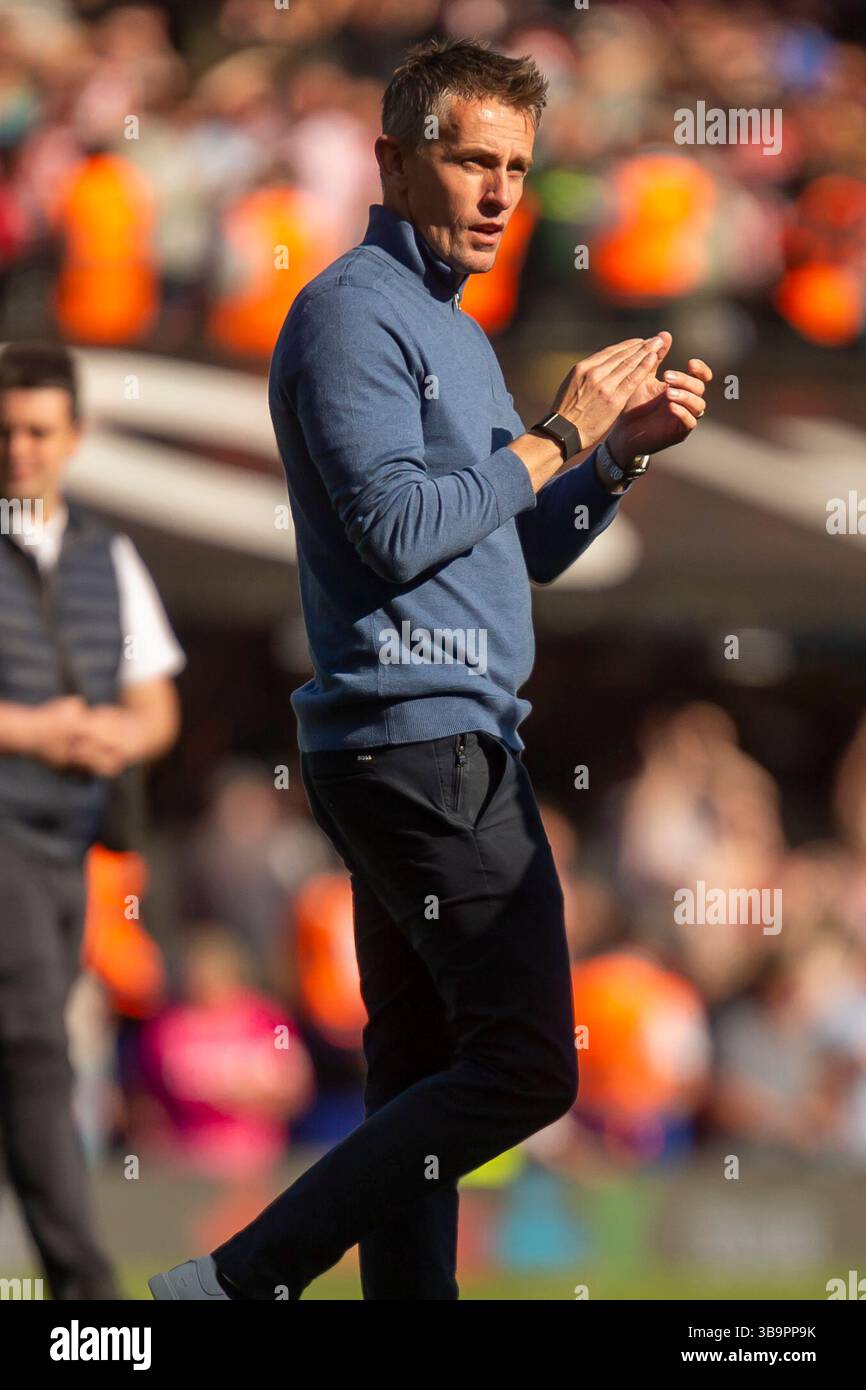 L'Ipswich Town Manager, Kieran McKenna, reagisce dopo la partita di Premier League tra Ipswich Town e Brentford a Portman Road, Ipswich, sabato 10 maggio 2025. (Foto: David Watts | notizie mi) Foto Stock