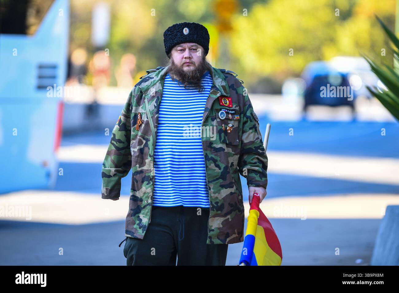 Melbourne, Australia. 10 maggio 2025. cosacco russo visto al Santuario della memoria per commemorare il giorno della Vittoria. Credito: SOPA Images Limited/Alamy Live News Foto Stock