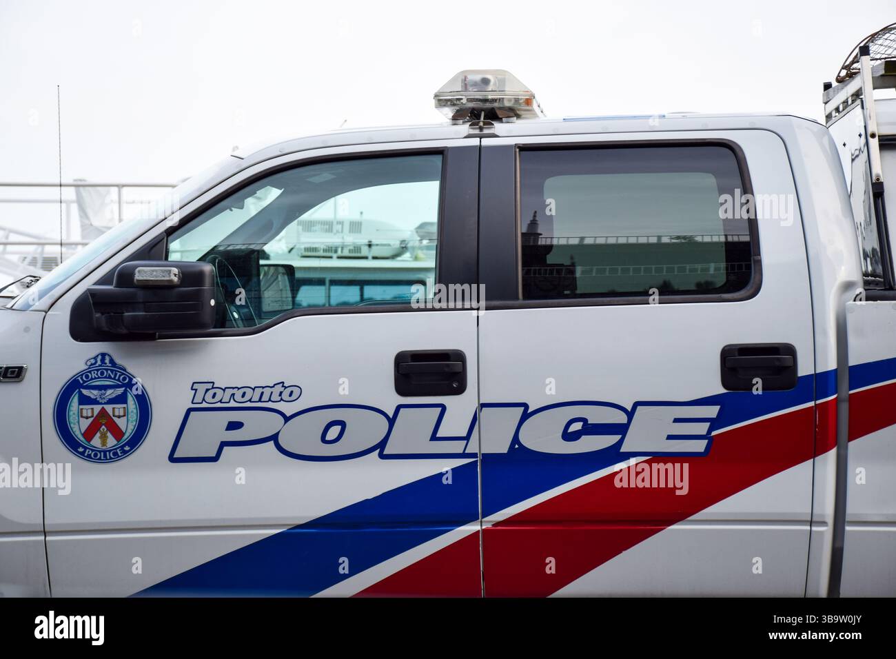 Toronto, Ontario, Canada - 9 luglio 2023: Primo piano della polizia di Toronto Foto Stock
