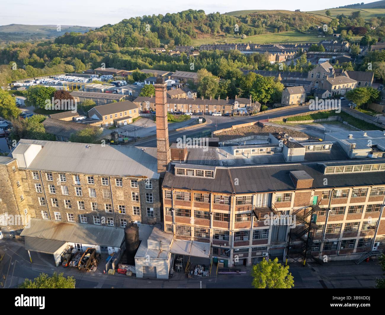 Immagine panoramica di una fabbrica di dolciumi Swizzle Matlow a New Mills - Regno Unito Foto Stock