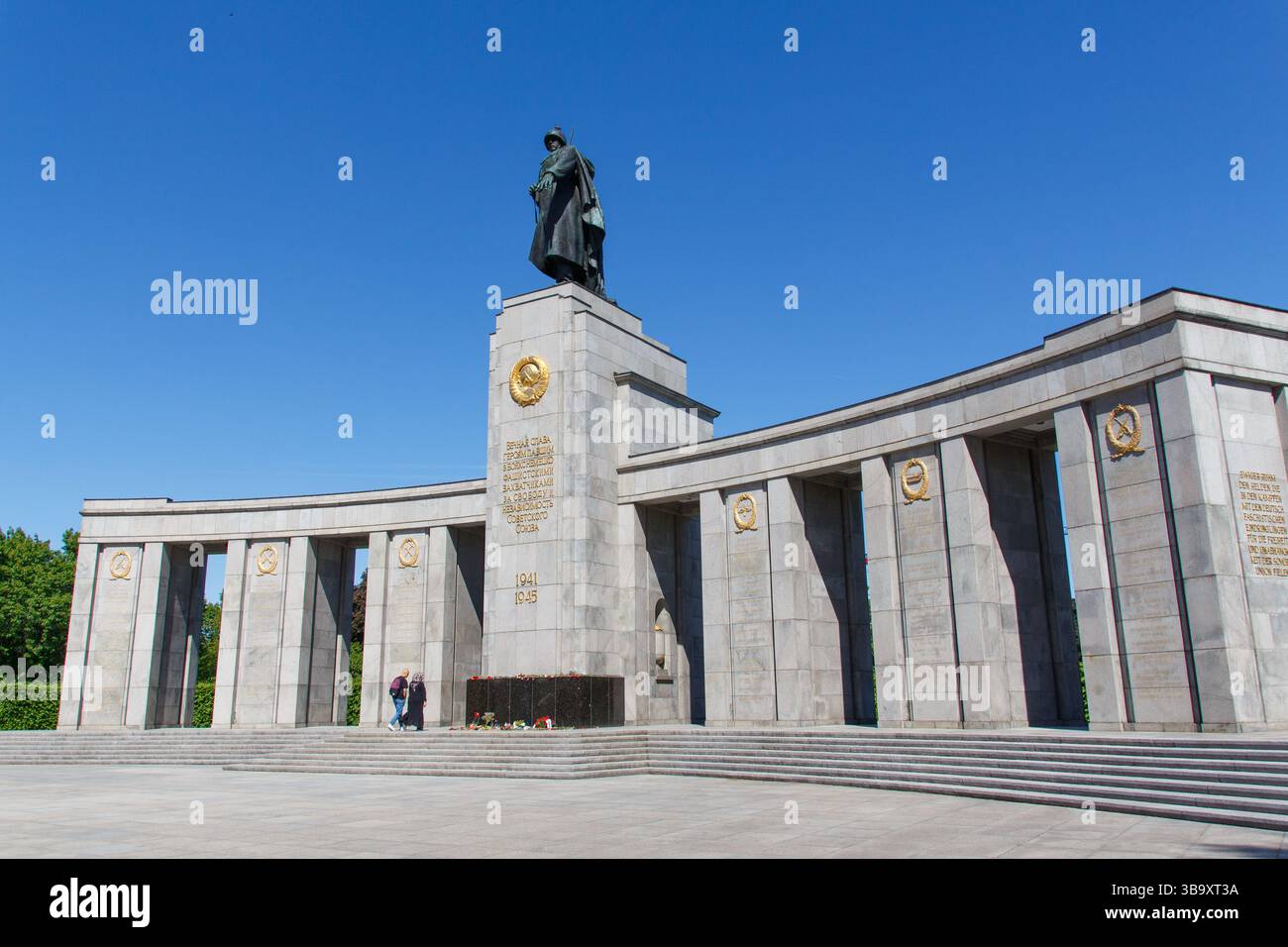 Il Memoriale di guerra sovietico a Tiergarten, Berlino Foto Stock