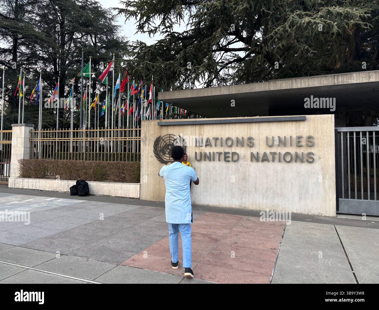 Genf, Svizzera. 26 marzo 2025. La sede europea delle Nazioni Unite (ONU). Il Palais des Nations è un complesso di edifici costruito dalla società delle Nazioni nel 1936 e che è servito come Ufficio delle Nazioni Unite a Ginevra dal 1966. Crediti: Christiane Oelrich/dpa/Alamy Live News Foto Stock