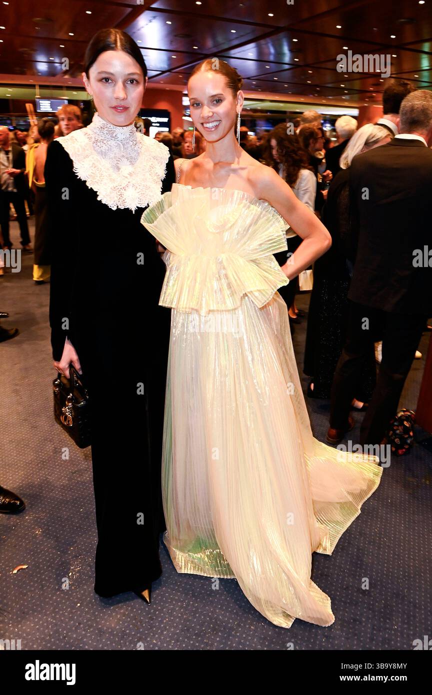 Lary Müller und Taynara Wolf bei der 75. Verleihung des Deutschen Filmpreises 2025 im Theater am Potsdamer Platz. Berlino, 09.05.2025 Foto Stock