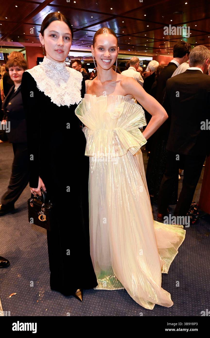 Lary Müller und Taynara Wolf bei der 75. Verleihung des Deutschen Filmpreises 2025 im Theater am Potsdamer Platz. Berlino, 09.05.2025 Foto Stock