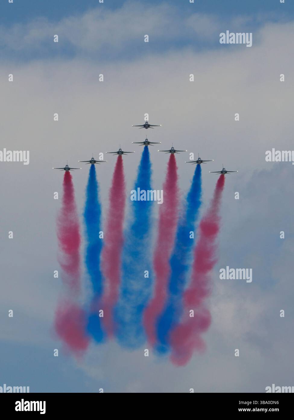 Republic of Korea Air Force Aerobatic display team, formazione Black Eagles in volo. Foto Stock