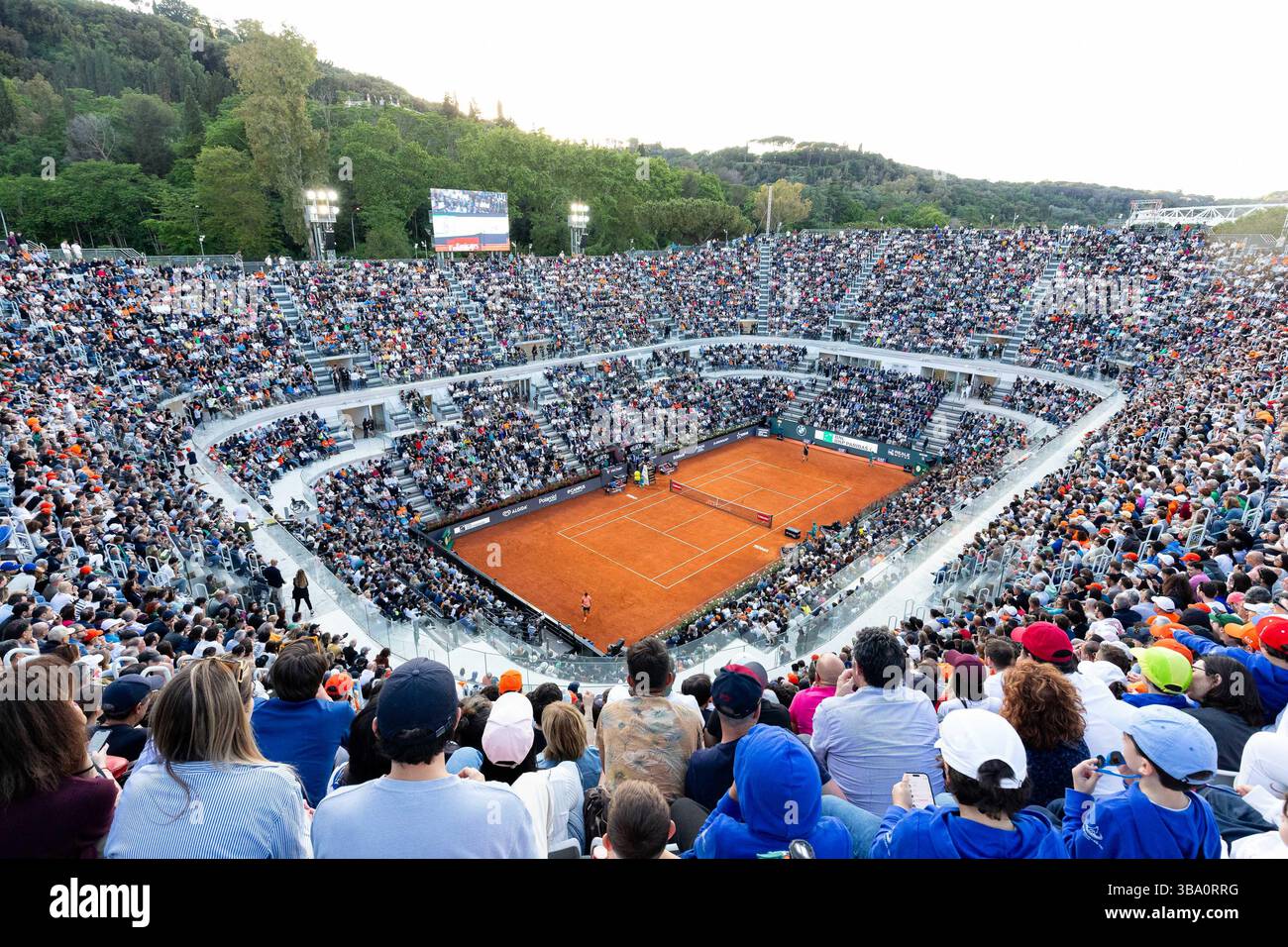 Roma, Italia. 11 maggio 2025. Campo centrale foro Italico vista generale durante internazionali BNL d'Italia, partita Internazionale di Tennis a Roma, 10 maggio 2025 Credit: Independent Photo Agency/Alamy Live News Foto Stock