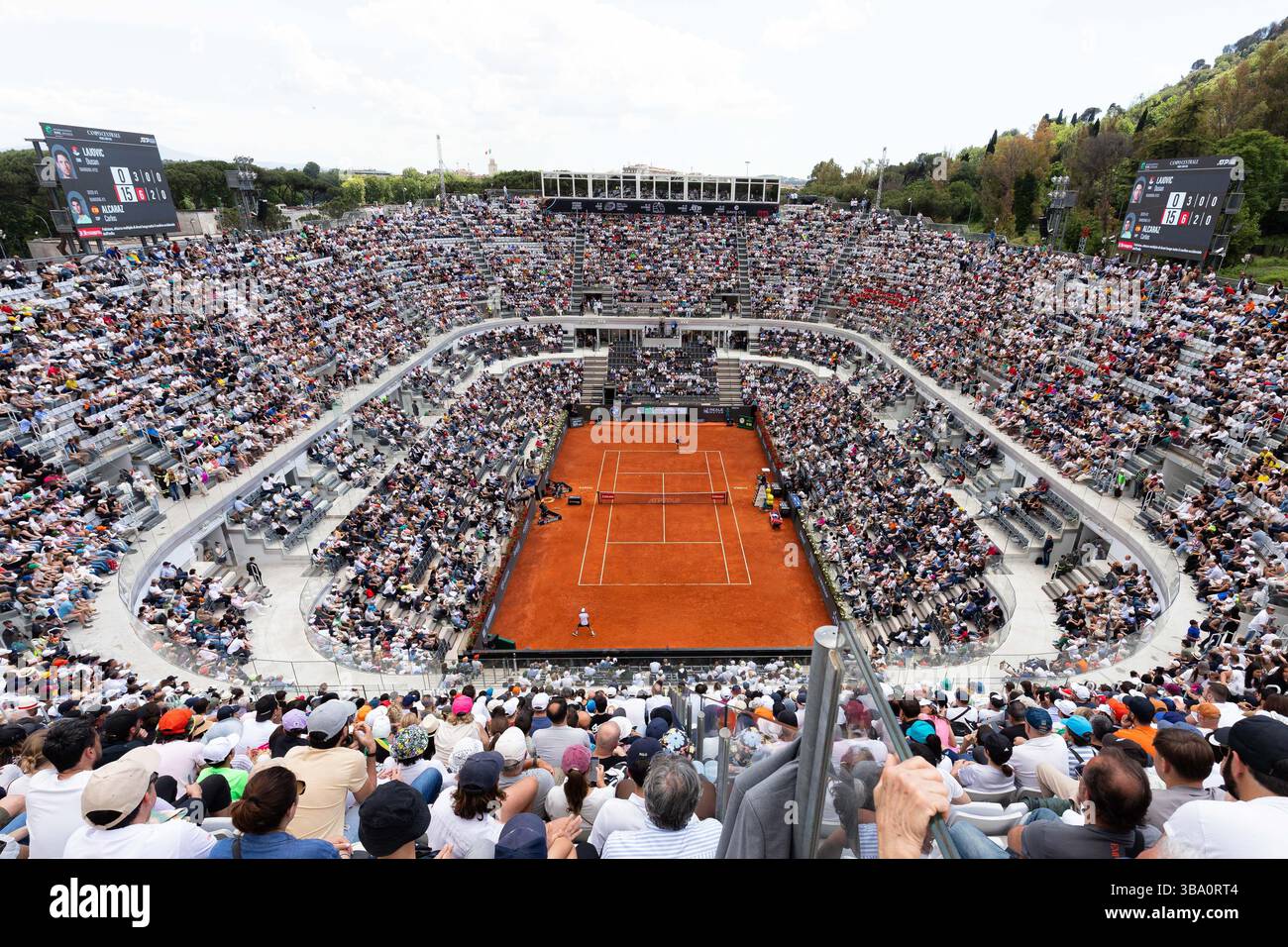 Roma, Italia. 11 maggio 2025. Campo centrale foro Italico vista generale durante internazionali BNL d'Italia, partita Internazionale di Tennis a Roma, 10 maggio 2025 Credit: Independent Photo Agency/Alamy Live News Foto Stock