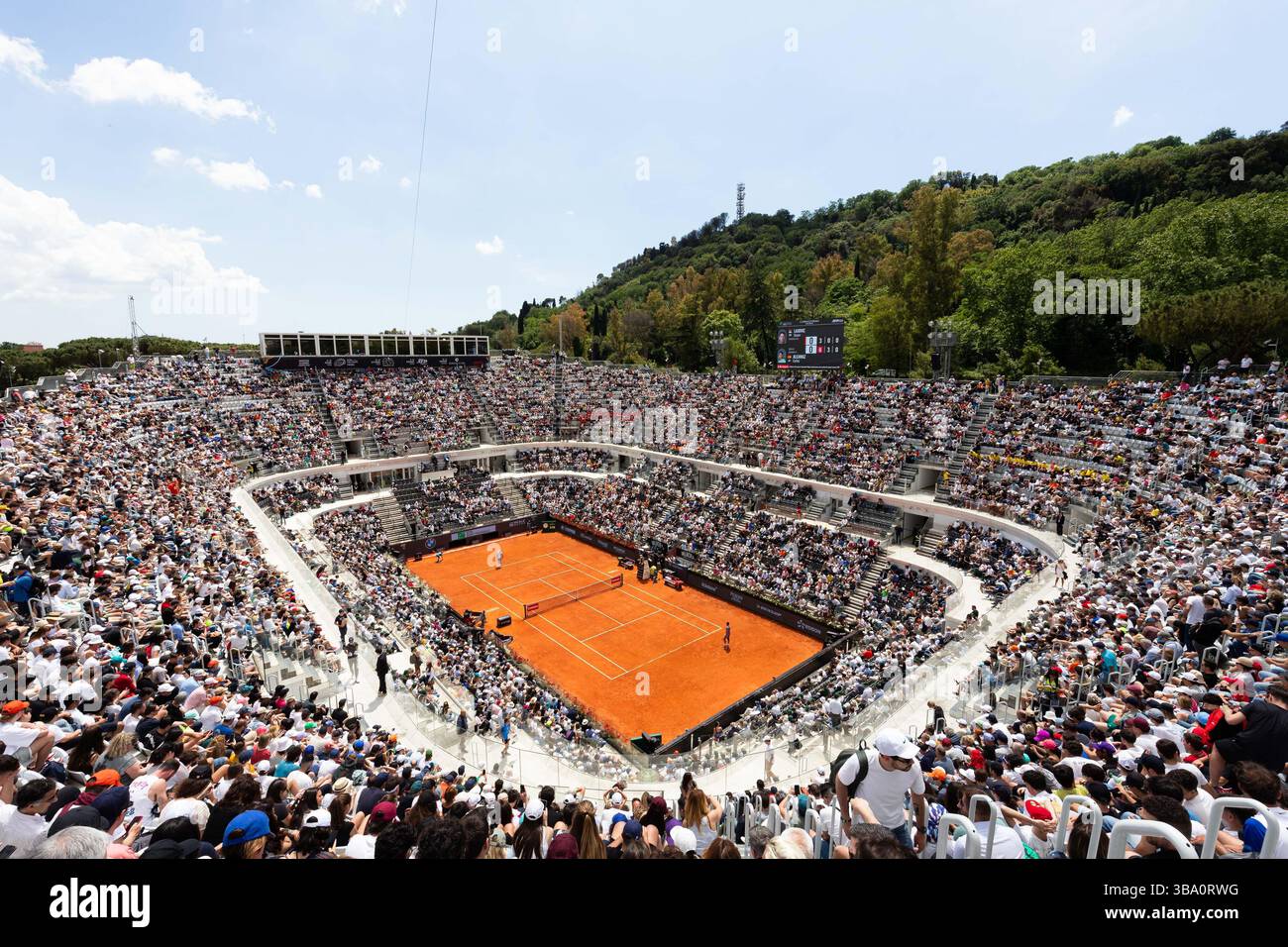 Roma, Italia. 11 maggio 2025. Campo centrale foro Italico vista generale durante internazionali BNL d'Italia, partita Internazionale di Tennis a Roma, 10 maggio 2025 Credit: Independent Photo Agency/Alamy Live News Foto Stock