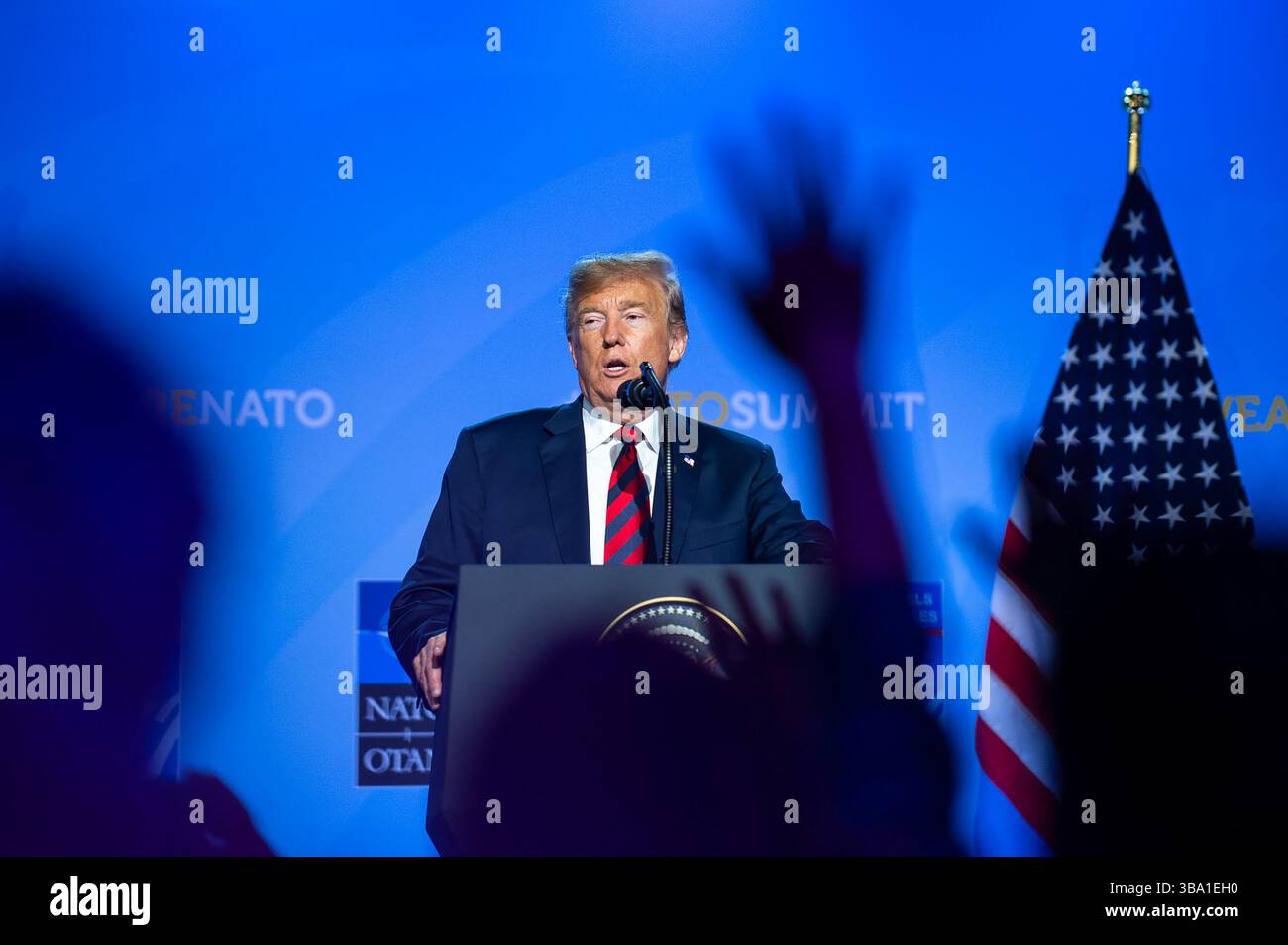 Conferenza stampa del presidente degli Stati Uniti Donald Trump al vertice NATO di Bruxelles Foto Stock