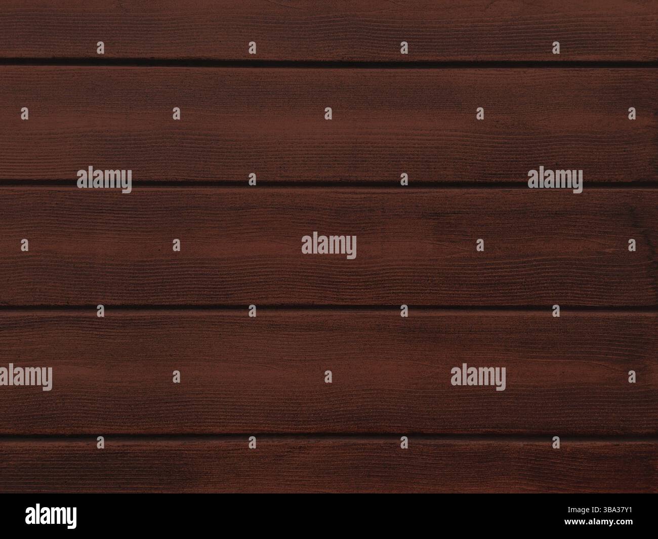 Fondo in legno marrone, quercia scura di legno satinato invecchiato con vernice sbiadita che mostra la consistenza della venatura del legno. lavare le tavole di legno duro Foto Stock