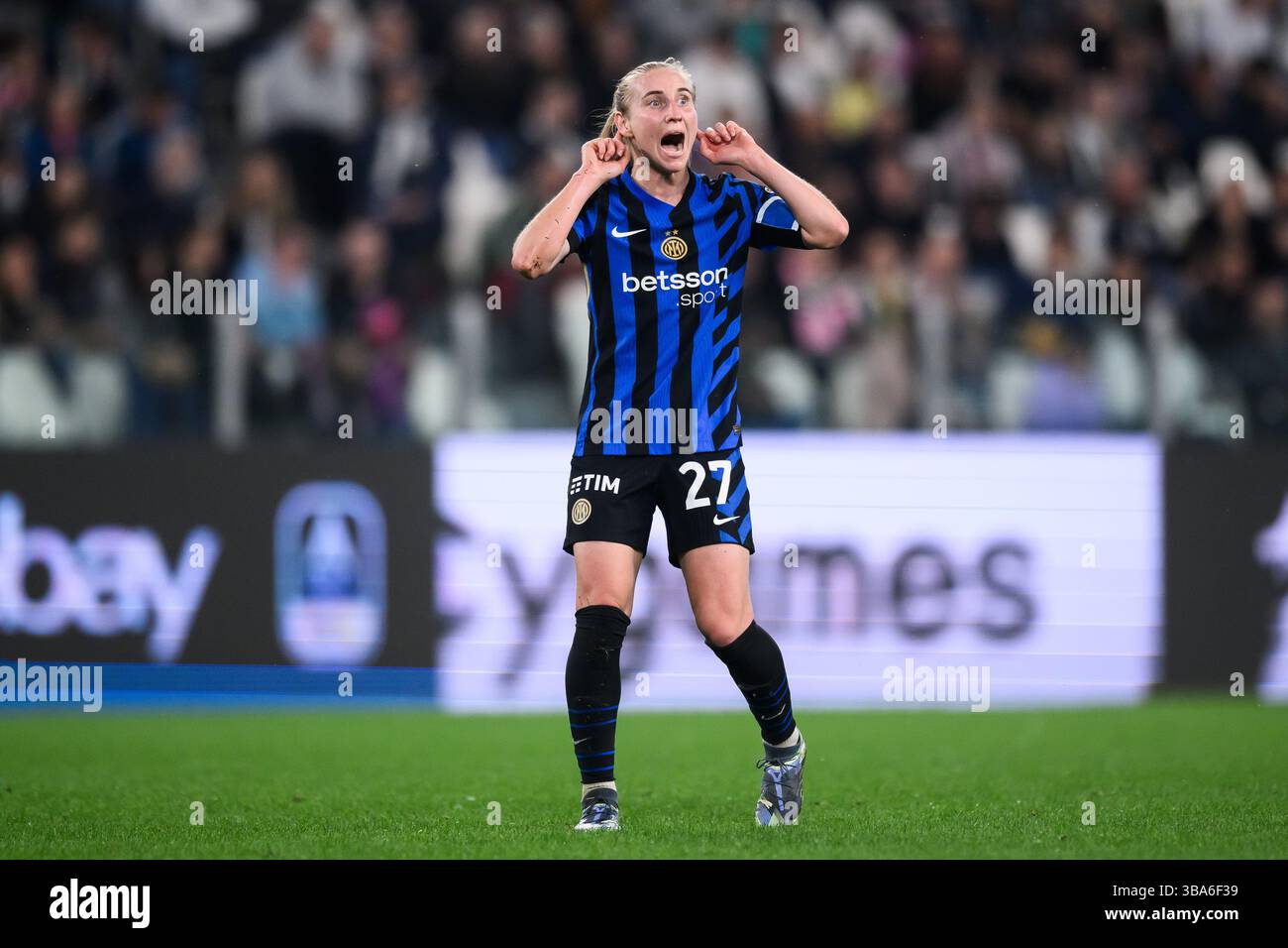 Torino, Italia. 10 maggio 2025. Inter' Henrietta Csiszar durante la partita di calcio femminile di serie A tra Juventus e Inter allo Stadio Allianz di Torino - sabato 10 maggio 2025. (Foto di Nicolo campo/LaPresse ) credito: LaPresse/Alamy Live News Foto Stock