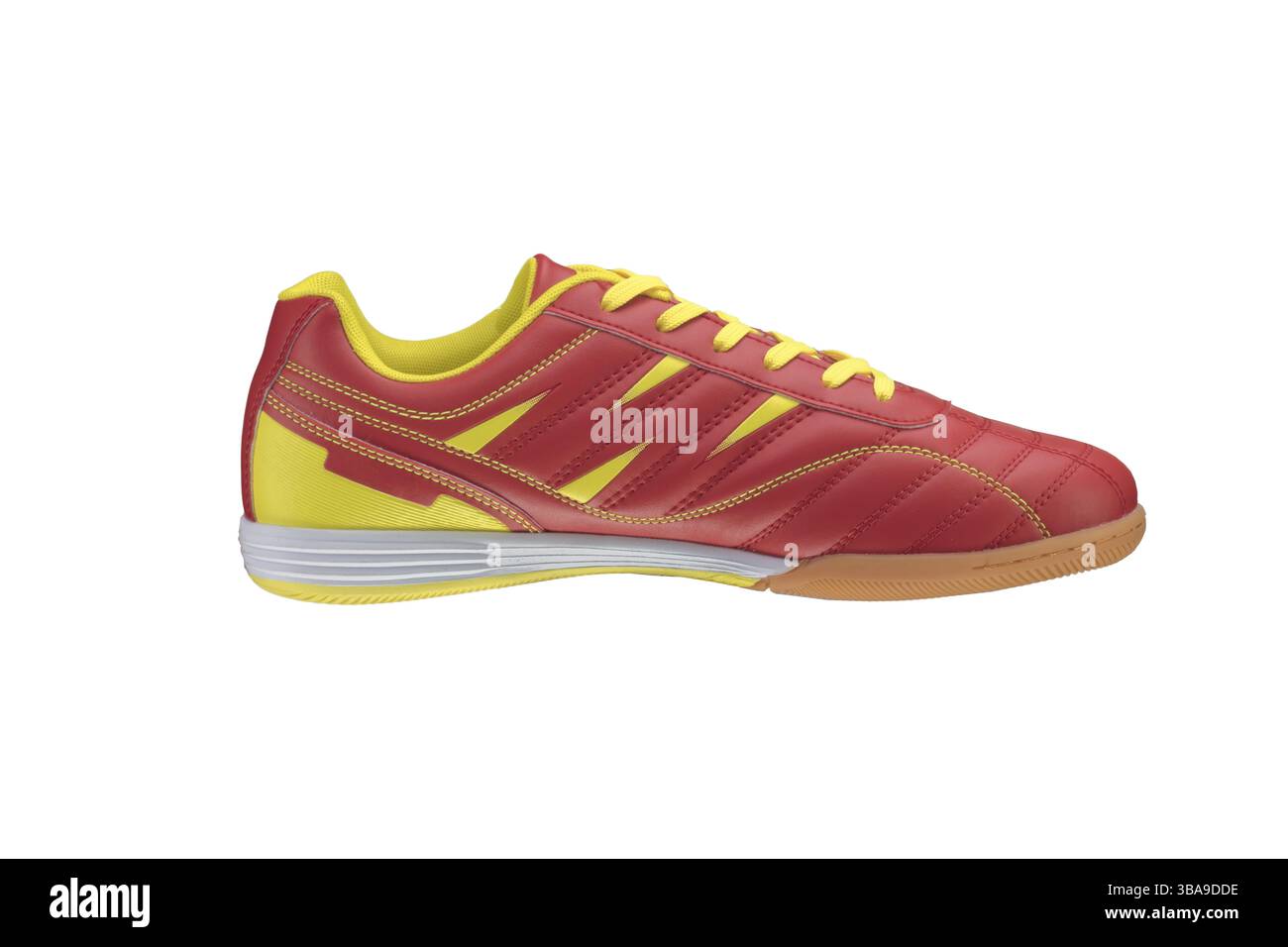 Scarpe da ginnastica rosse su sfondo bianco. Istruttori Foto Stock