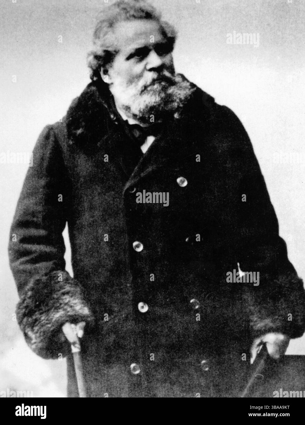 1900 Archivio storico Olycom/Lapresse Giosuè Alessandro Giuseppe Carducci (Valdicastello, 27 luglio 1835 - Bologna, 16 febbraio 1907) è stato un poeta, scrittore e critico letterario italiano. Carducci è stato il primo italiano vincitore del Premio Nobel per la letteratura. Insieme a Camillo Golgi, è stato il primo italiano in assoluto insignito di tale premio nel 1906. Nella foto: Il poeta Giosuè Alessandro Giuseppe Carducci premio Nobel per la letteratura nel 1906 nella foto: Il poeta Giosuè Alessandro Giuseppe Carducci, Premio Nobel per la letteratura nel 1906 Foto Stock 1900 Archivio storico Olycom/Lapresse Giosuè Alessandro Giuseppe Carducci (Valdicastello, 27 luglio 1835 - Bologna, 16 febbraio 1907) è stato un poeta, scrittore e critico letterario italiano. Carducci è stato il primo italiano vincitore del Premio Nobel per la letteratura. Insieme a Camillo Golgi, è stato il primo italiano in assoluto insignito di tale premio nel 1906. Nella foto: Il poeta Giosuè Alessandro Giuseppe Carducci premio Nobel per la letteratura nel 1906 nella foto: Il poeta Giosuè Alessandro Giuseppe Carducci, Premio Nobel per la letteratura nel 1906 Foto Stock