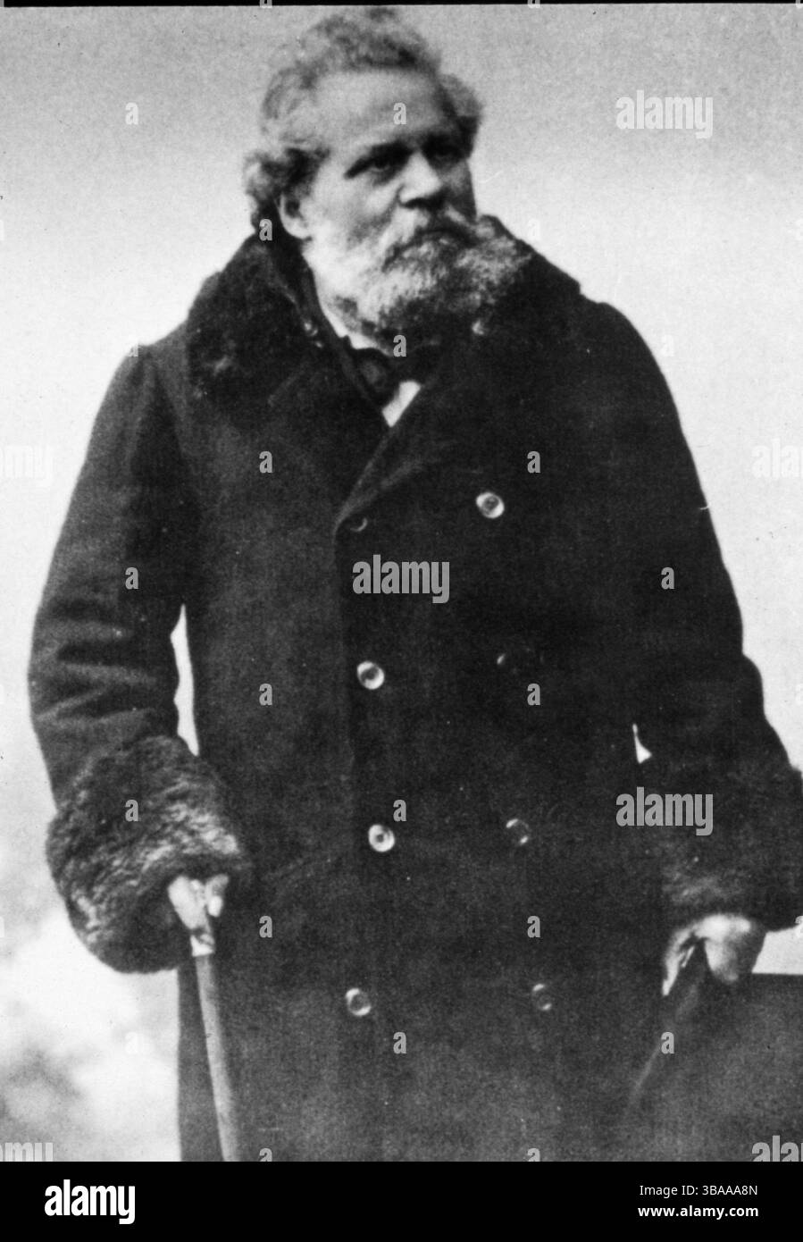 1900 Archivio storico Olycom/Lapresse Giosuè Alessandro Giuseppe Carducci (Valdicastello, 27 luglio 1835 - Bologna, 16 febbraio 1907) è stato un poeta, scrittore e critico letterario italiano. Carducci è stato il primo italiano vincitore del Premio Nobel per la letteratura. Insieme a Camillo Golgi, è stato il primo italiano in assoluto insignito di tale premio nel 1906. Nella foto: Il poeta Giosuè Alessandro Giuseppe Carducci premio Nobel per la letteratura nel 1906 nella foto: Il poeta Giosuè Alessandro Giuseppe Carducci, Premio Nobel per la letteratura nel 1906 Foto Stock 1900 Archivio storico Olycom/Lapresse Giosuè Alessandro Giuseppe Carducci (Valdicastello, 27 luglio 1835 - Bologna, 16 febbraio 1907) è stato un poeta, scrittore e critico letterario italiano. Carducci è stato il primo italiano vincitore del Premio Nobel per la letteratura. Insieme a Camillo Golgi, è stato il primo italiano in assoluto insignito di tale premio nel 1906. Nella foto: Il poeta Giosuè Alessandro Giuseppe Carducci premio Nobel per la letteratura nel 1906 nella foto: Il poeta Giosuè Alessandro Giuseppe Carducci, Premio Nobel per la letteratura nel 1906 Foto Stock