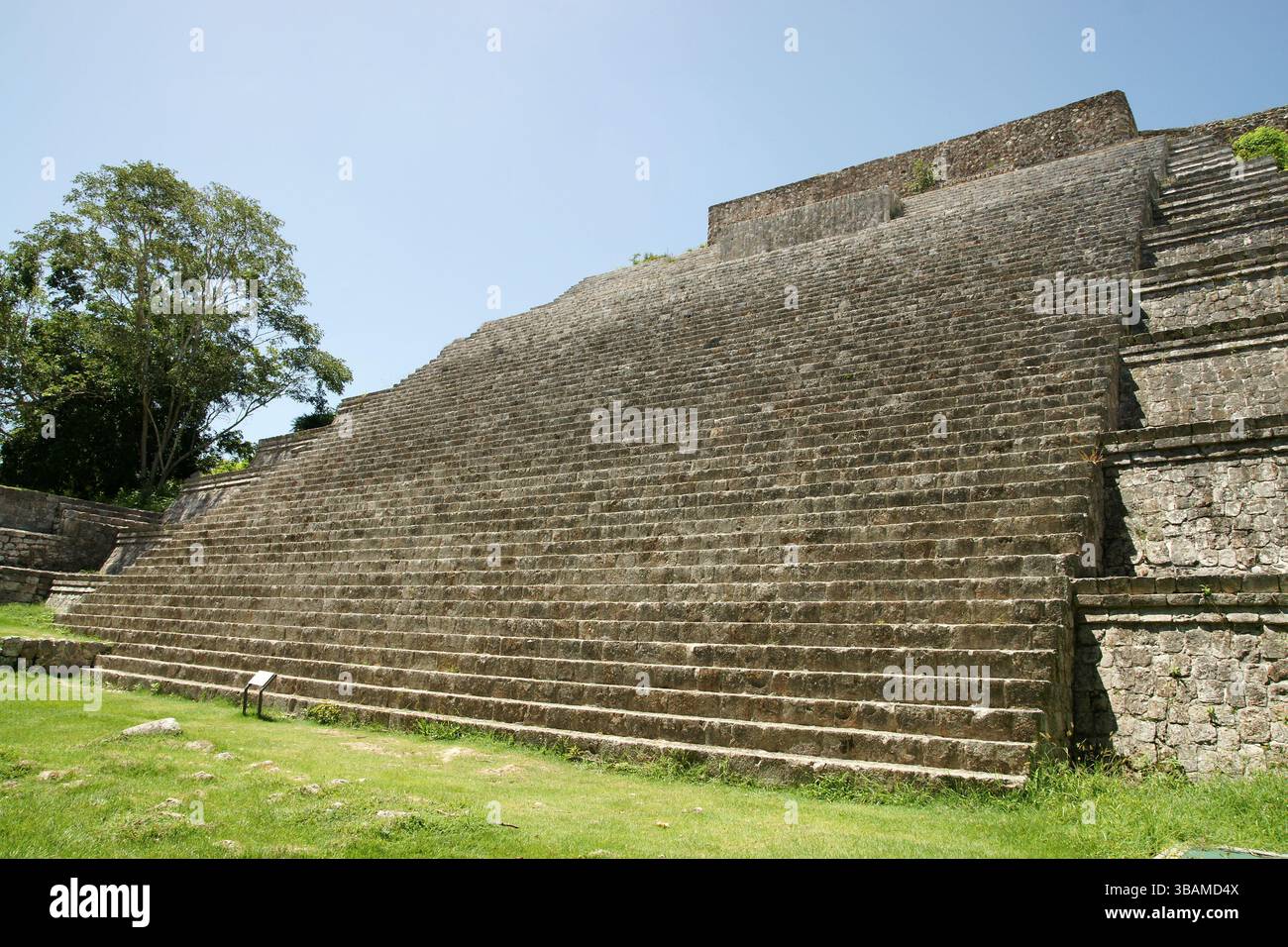 Messico. Uxmal. La grande Piramide. Foto Stock