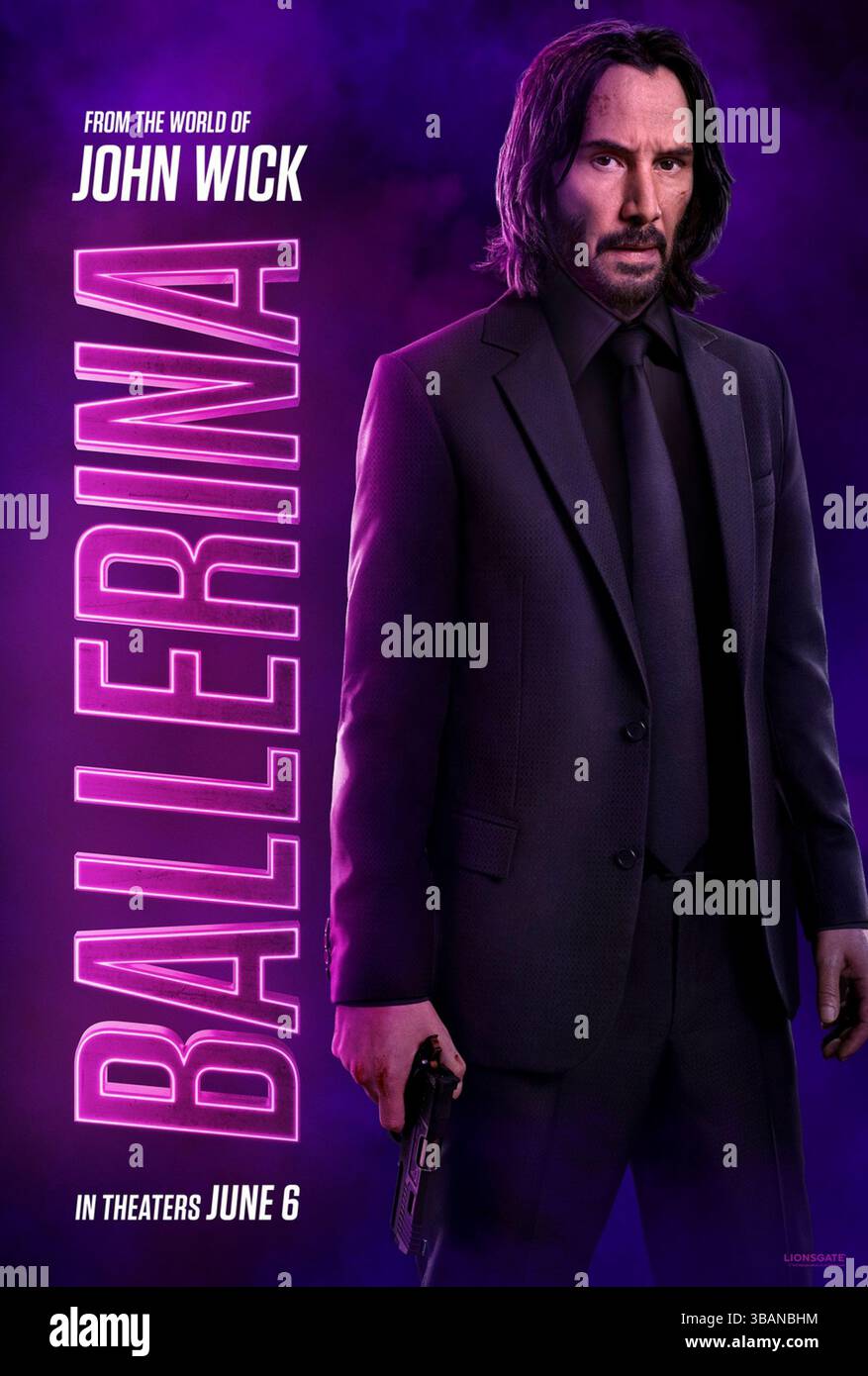 Ballerina (2025) diretta da Len Wiseman e interpretata da Keanu Reeves nel ruolo di John Wick. Ambientato tra gli eventi di John Wick: Chapter 3 – Parabellum e Chapter 4, il leggendario assassino John Wick attraversa le strade con Eve Macarro mentre cerca vendetta, riportando le sue abilità letali e la sua presenza stoica nella malavita criminale. SOLO PER USO EDITORIALE PER poster di caratteri USA. Credito: BFA / Lionsgate Foto Stock