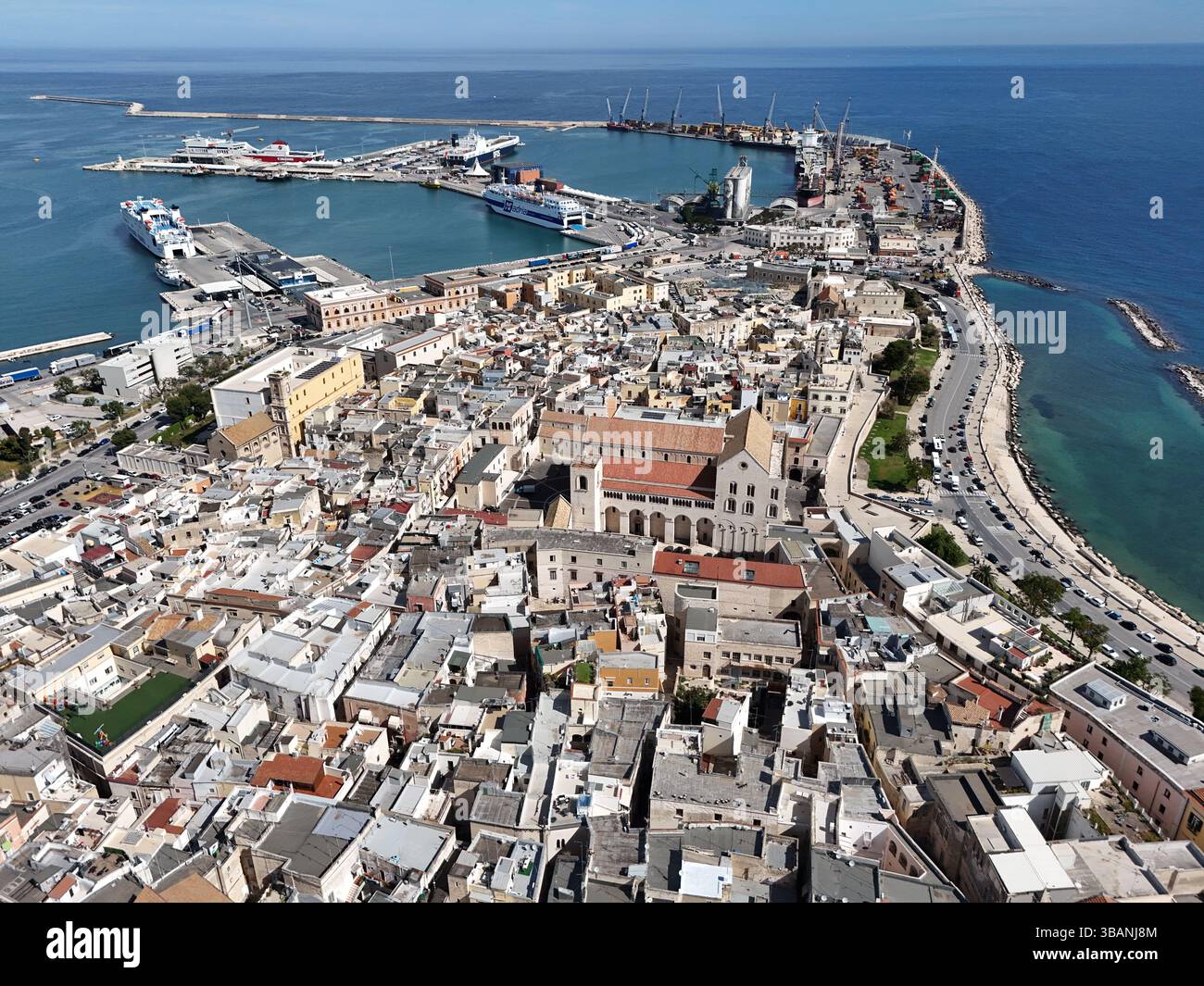 Veduta aerea della città metropolitana di Bari, regione Puglia d'Italia Foto Stock