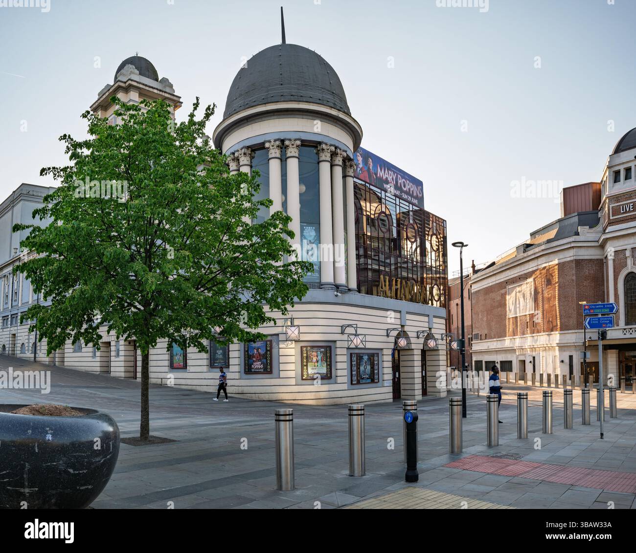 Il fantastico e popolare teatro Alhambra nel cuore di Bradford Foto Stock