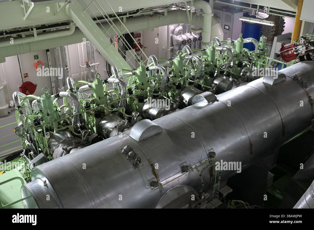 DANIMARCA, Aabenraa havn, nave container Laura Maersk alimentata con il primo e-metanolo dell'impianto Kassø Power-to-X, dell'impianto Kassoe di European Energy e Mitsui, utilizzando CO2 biogenico reperito localmente presso l'impianto di Biogas di Tønder, motore principale di Methanol Foto Stock