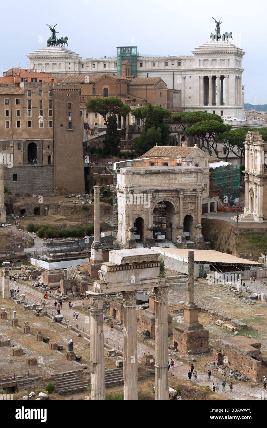 15.09.2021, Italia, Lazio, Roma - ITA - foro Romano. Il foro Romano era il centro politico, sociale e religioso dell'antica Roma. 00U210915D003CARO Foto Stock