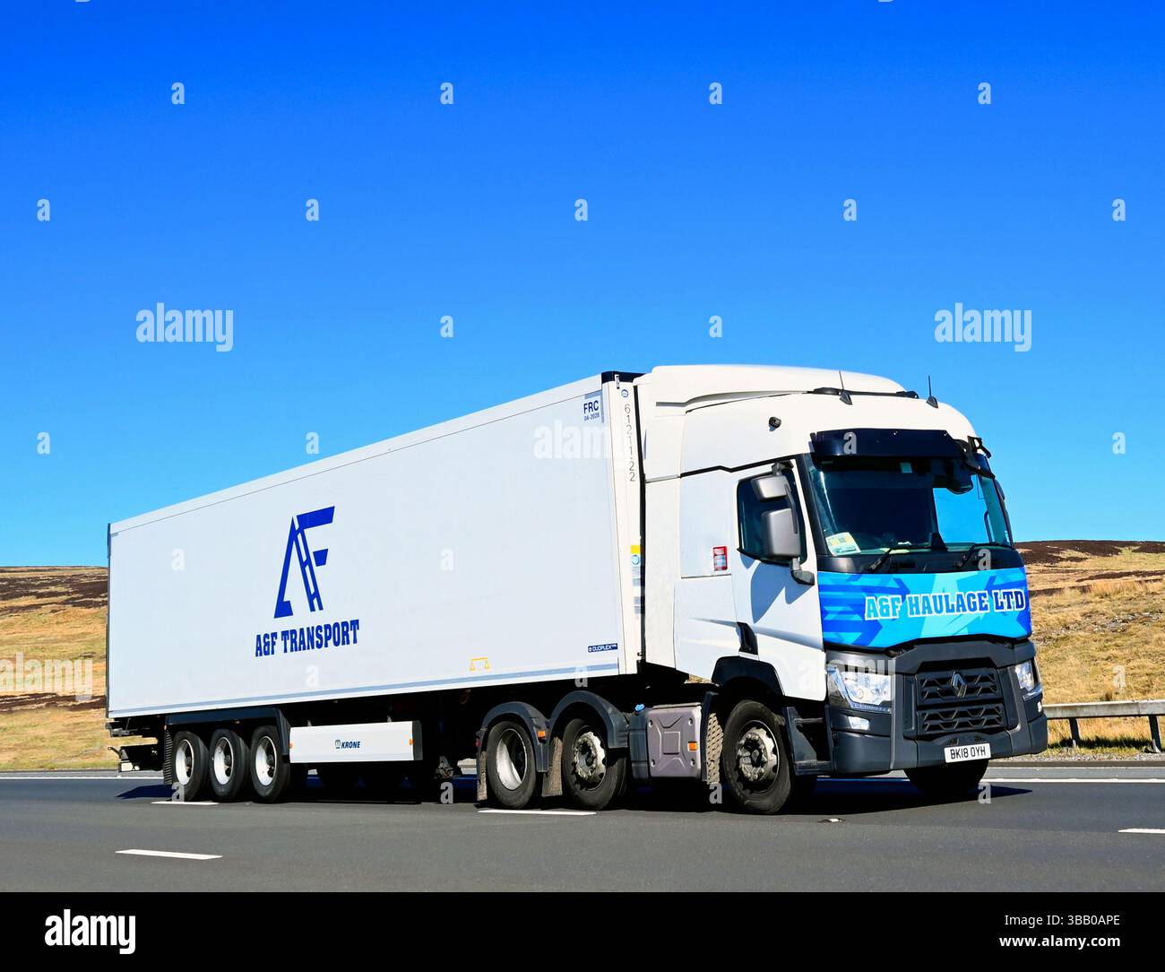 A & F Haulage Limited HGV che viaggia a velocità sostenuta sulla M6 Motorway Southbound Carriway, Shap, Cumbria, Inghilterra, Regno Unito, Europa. Foto Stock