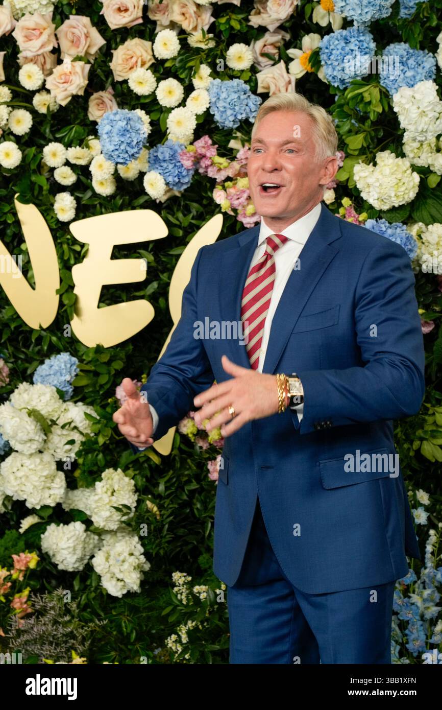 Sam Champion partecipa al Disney Upfront 2025, tenutosi al Jacob Javitz Center di New York, martedì 13 maggio 2025 Credit: Jennifer Graylock/Alamy Live News Foto Stock