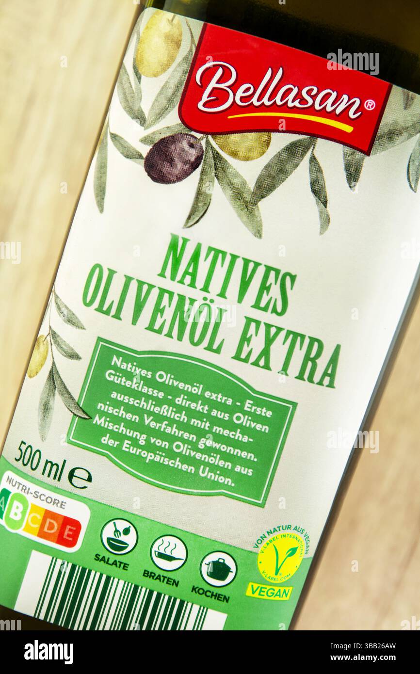 Nativi di Bellasan Olivenöl Extra 500 ml Foto Stock