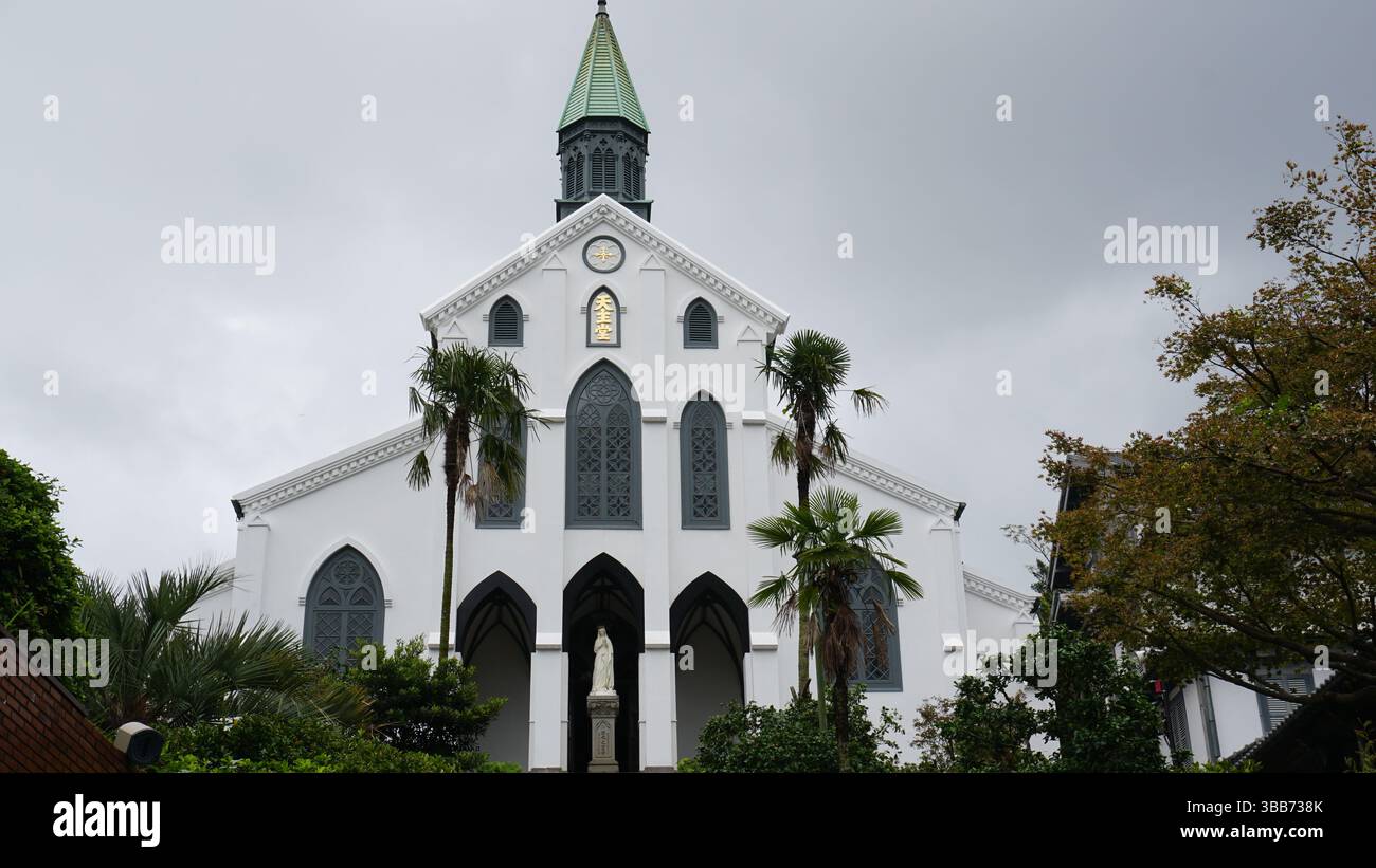 Paesaggio urbano di Nagasaki - vedute costiere e fascino urbano storico in Giappone Foto Stock