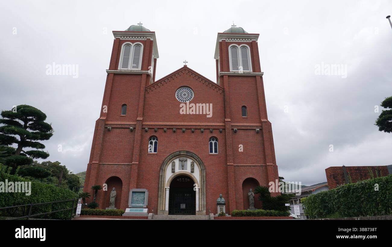 Paesaggio urbano di Nagasaki - vedute costiere e fascino urbano storico in Giappone Foto Stock
