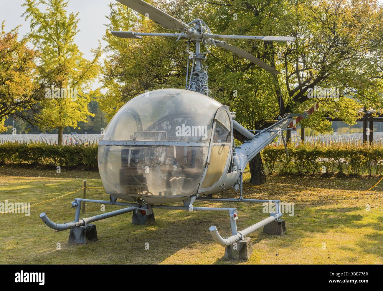Daejeon, Corea del Sud. 20 ottobre 2019: Elicottero Hiller OH-23G Raven in mostra al National Cemetery Foto Stock