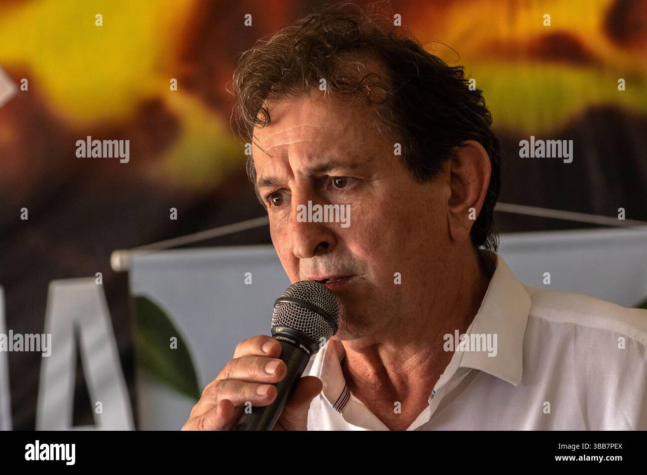 Marilia, Brasile, 3 maggio 2025. Vice federale Nilto atto del Partito dei lavoratori, durante una conferenza stampa a Marilia. Immagine per notizie, politica e Braz Foto Stock