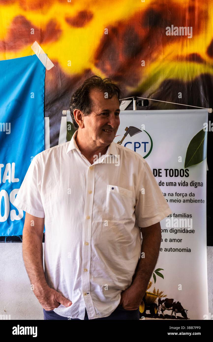 Marilia, Brasile, 3 maggio 2025. Vice federale Nilto atto del Partito dei lavoratori, durante una conferenza stampa a Marilia. Immagine per notizie, politica e Braz Foto Stock